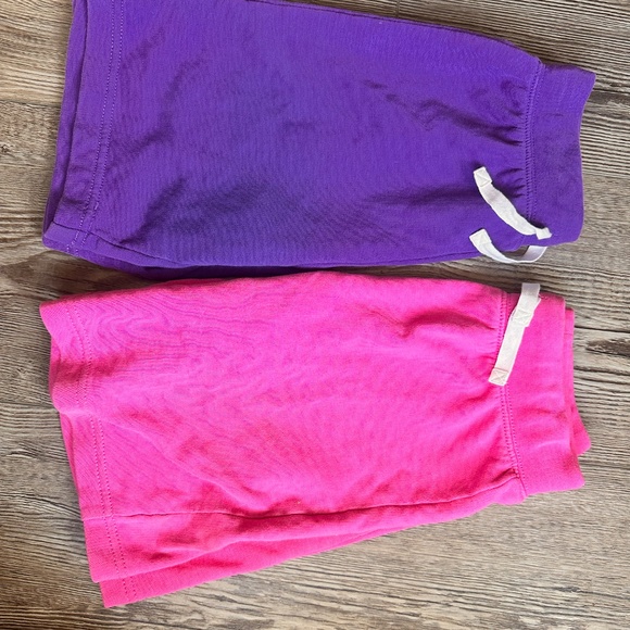 Hanna Andersson girl shorts, size 6-7 - Picture 2 of 3